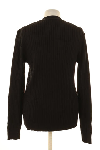 Schwarzer Pullover