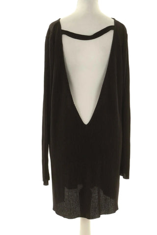 Schwarzes Kleid