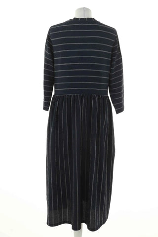 Kleid mit Streifen