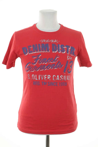 Rotes T-Shirt