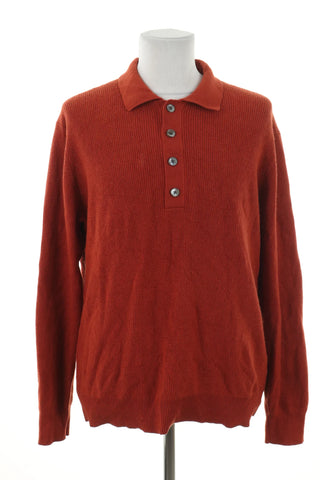 Ziegelroter Pullover