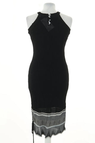Schwarzes Kleid