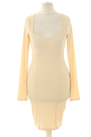 Beiges Kleid