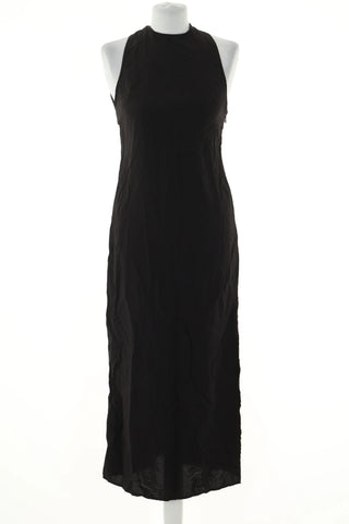 Schwarzes Kleid