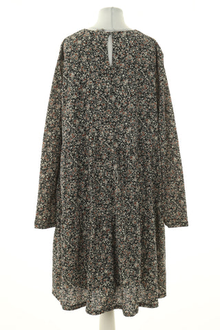 Kleid mit Blumenmuster