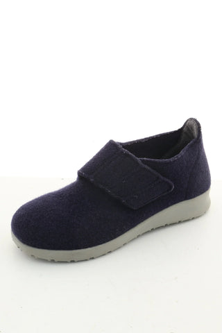 Dunkelblaue Filzschuhe