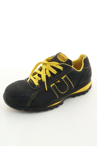 Schwarze Schuhe