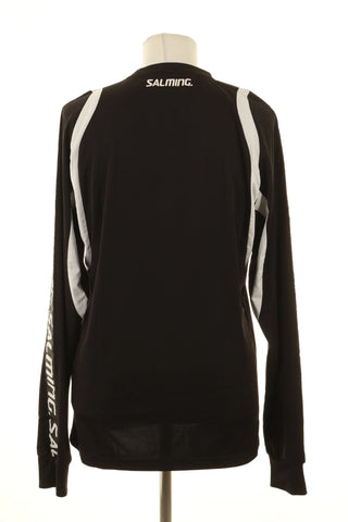 Schwarzer Pullover