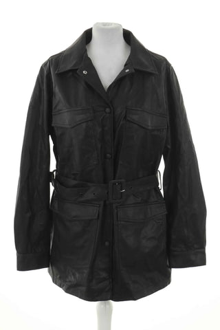 Schwarze Jacke aus Kunstleder