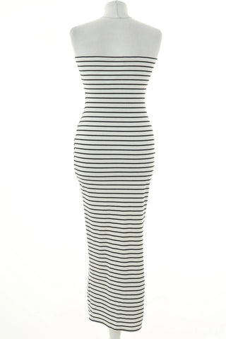 Weißes Kleid mit Streifen
