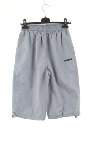 Graue Shorts