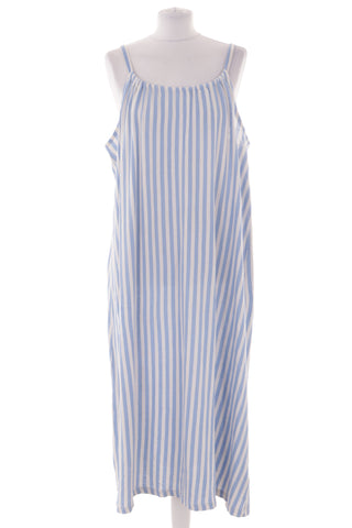 Gestreiftes Kleid