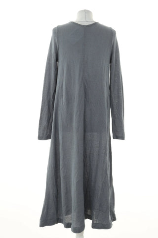 Graues Kleid
