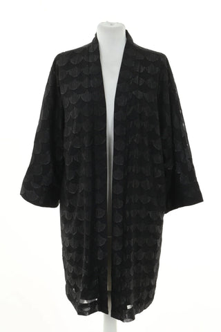 Schwarze Überwurfjacke