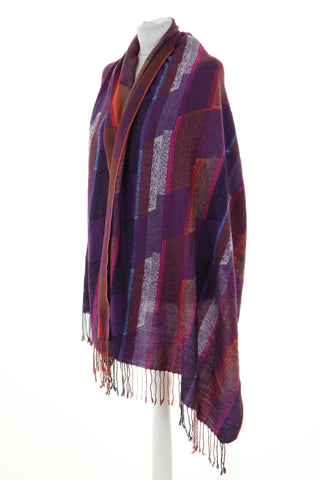 Lila Schal mit Muster