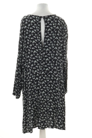 Kleid mit Blumenmuster