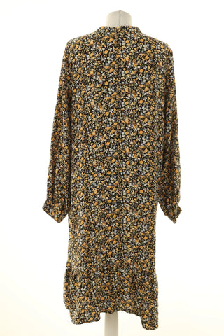 Kleid mit Blumenmuster