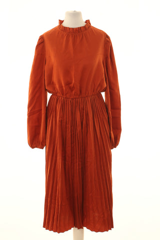 Oranges Kleid