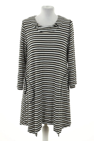 Kleid mit Streifen