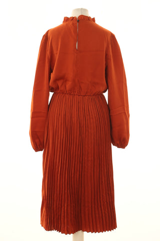 Oranges Kleid