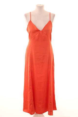 Oranges Kleid