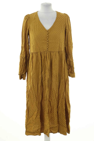 Gelbes Kleid