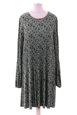 Kleid mit Blumenmuster