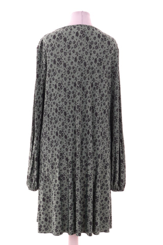Kleid mit Blumenmuster
