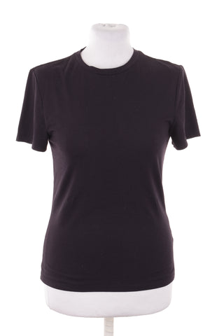Schwarzes T-Shirt