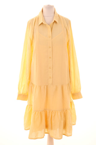 Gelbes Kleid