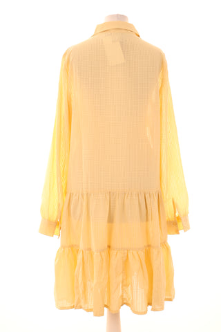 Gelbes Kleid