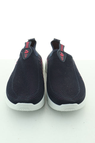 Dunkelblaue Schuhe