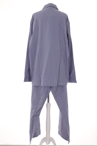 Streifenpyjama aus 100 % Baumwolle