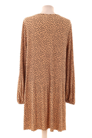 Kleid mit Punkten