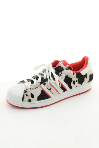 Schuhe mit Muster, Naturwolle