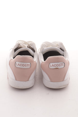Weiße Schuhe