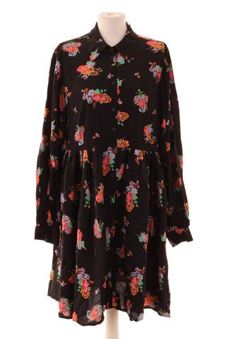 Kleid mit Blumenmuster