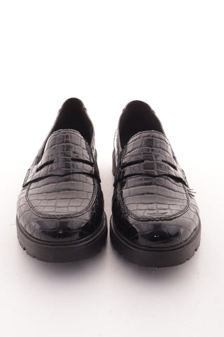 Schwarze Schuhe aus Lackleder