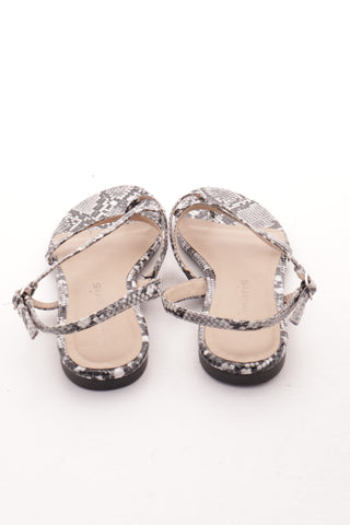 Muster Sandalen