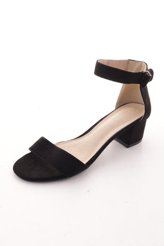 Schwarze Schuhe