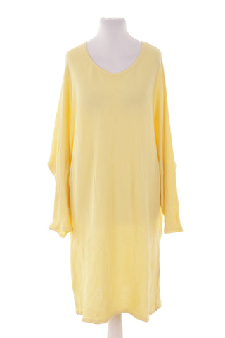 Gelbes Kleid