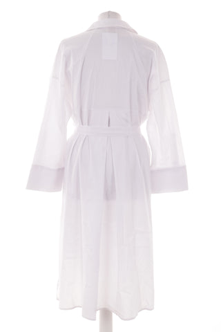 Weißes Kleid