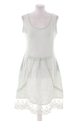 Mintfarbenes Kleid aus 100 % Leinen