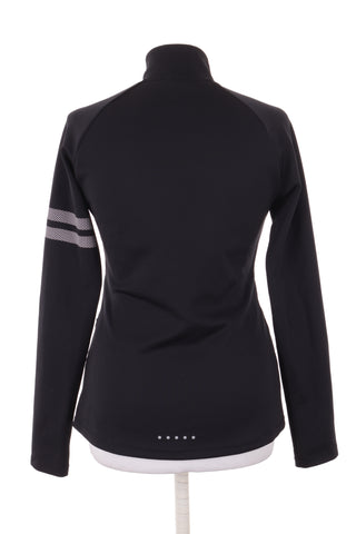 Schwarzer Pullover