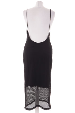 Schwarzes Kleid
