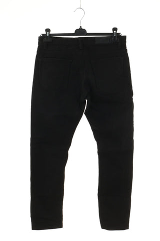 Schwarze Hose