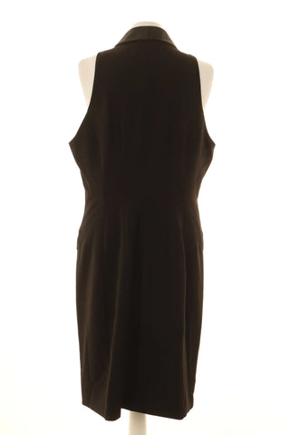 Schwarzes Kleid