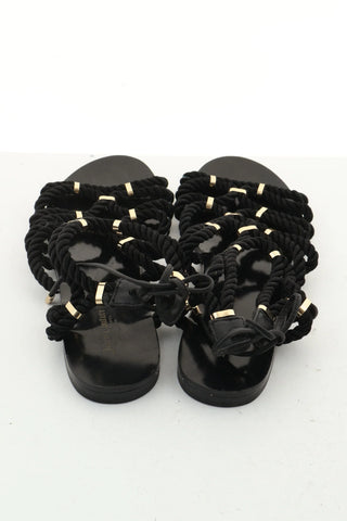 Schwarze Sandalen