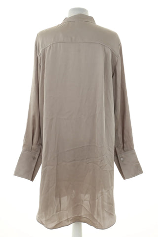 Beiges Kleid