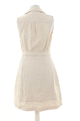 Beiges Kleid
